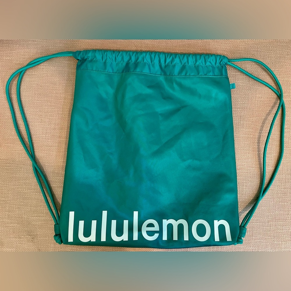 Lululemon Drawstring Bag
